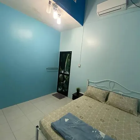Ar Rahman Homestay Kemaman Chukai Exterior photo