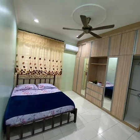 Ar Rahman Homestay Kemaman Chukai Exterior photo
