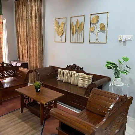 Ar Rahman Homestay Kemaman Chukai Exterior photo